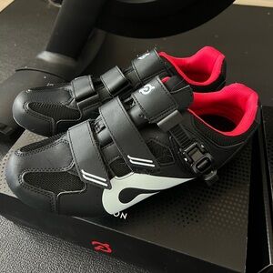 Peloton cycle shoes size 43